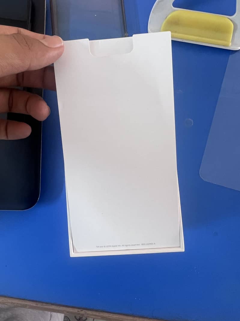 Apple iPhone XR 4