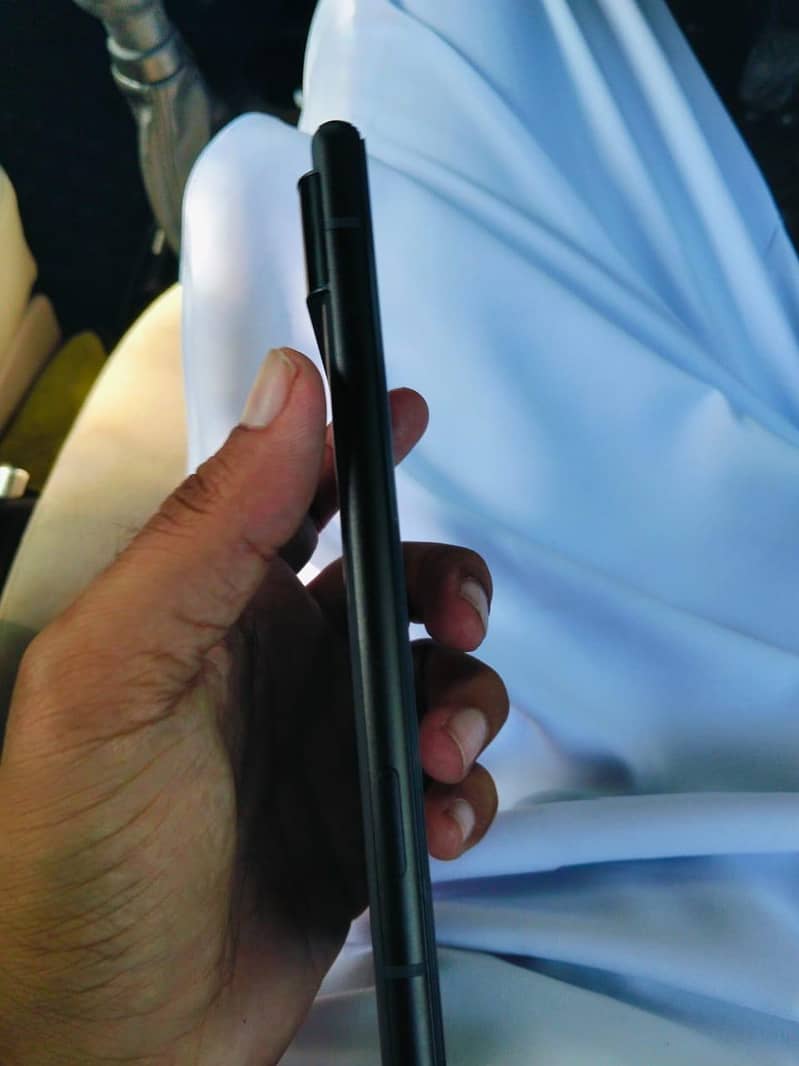 Google Pixel 6 4