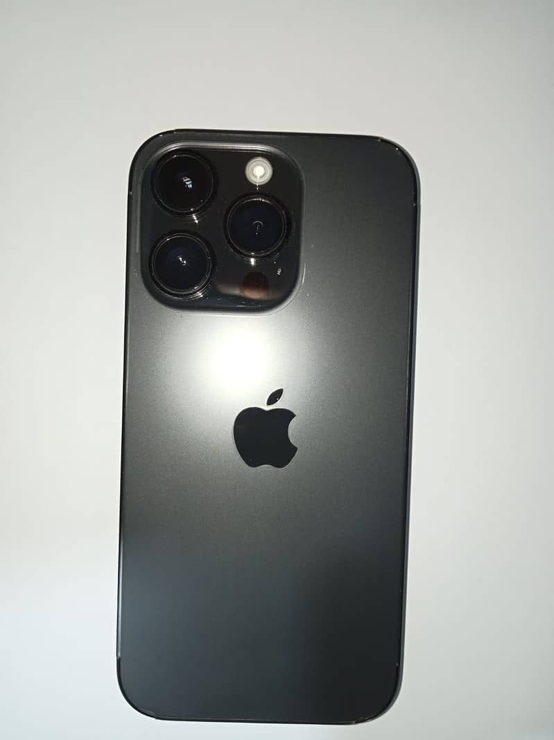 Apple iPhone 14 Pro 2