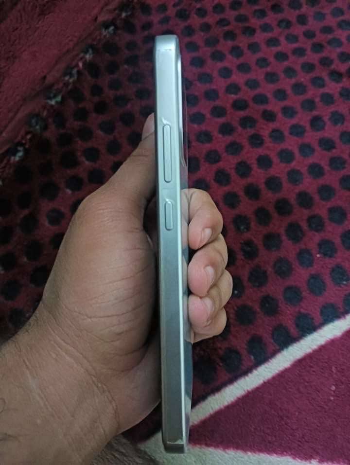 OPPO A6s Pro 4