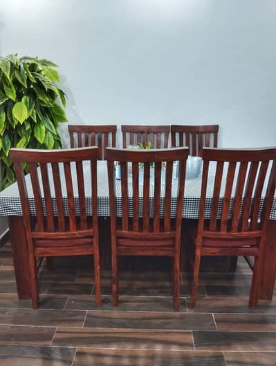 Dining table with 6 chairs