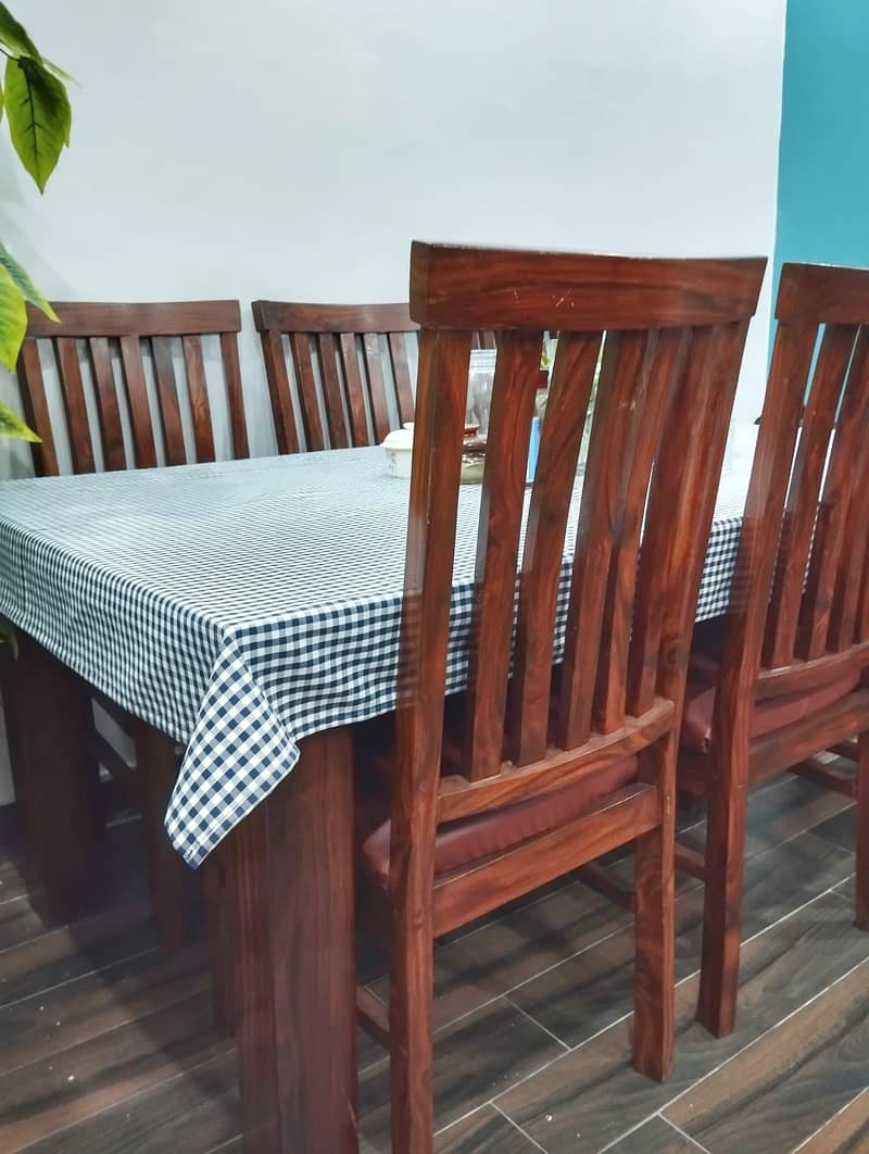 Dining table with 6 chairs 2