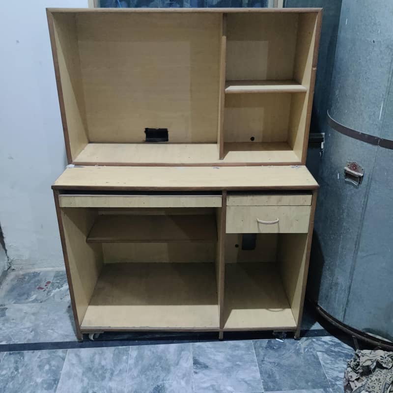 computer trolley 0