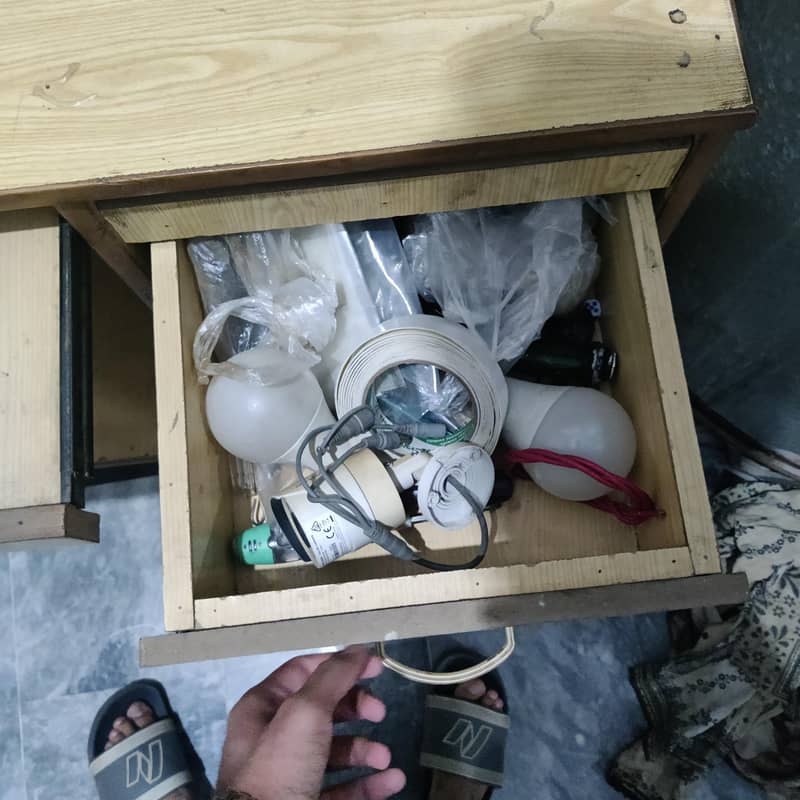 computer trolley 2