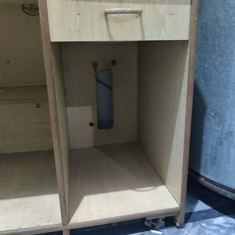 computer trolley 4