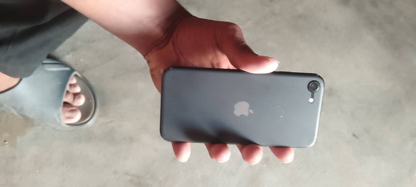 Apple iPhone SE 4