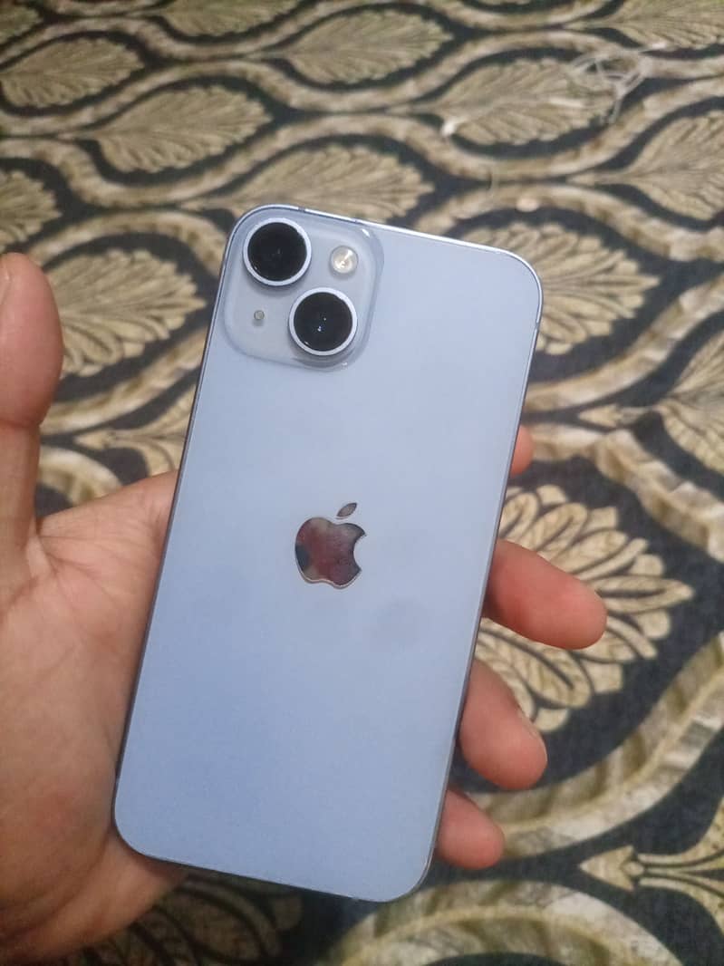 Apple iPhone 14 4