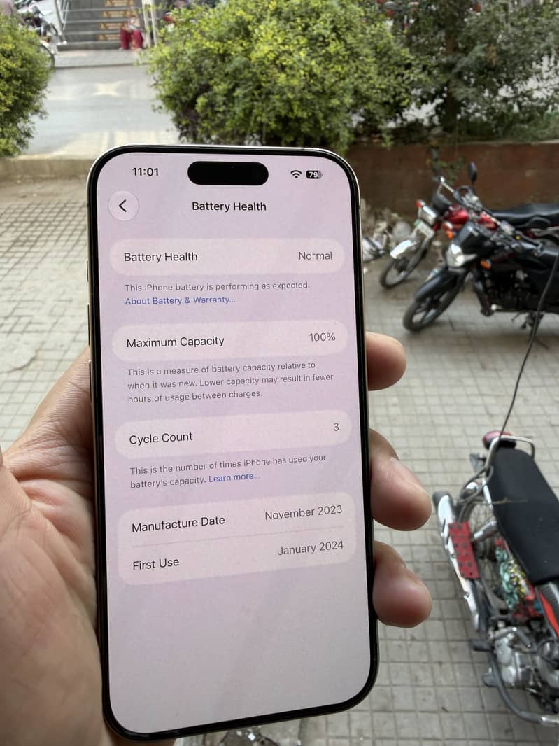 Apple iPhone 15 Pro 2