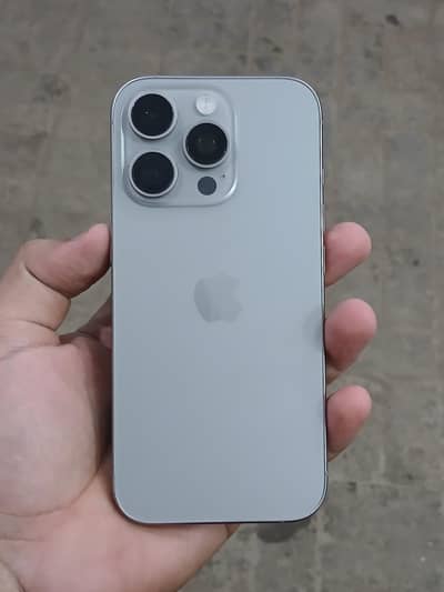 Apple iPhone 16 Pro wattsapp 03416280394
