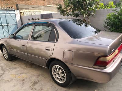 Toyota Corolla XE 2001