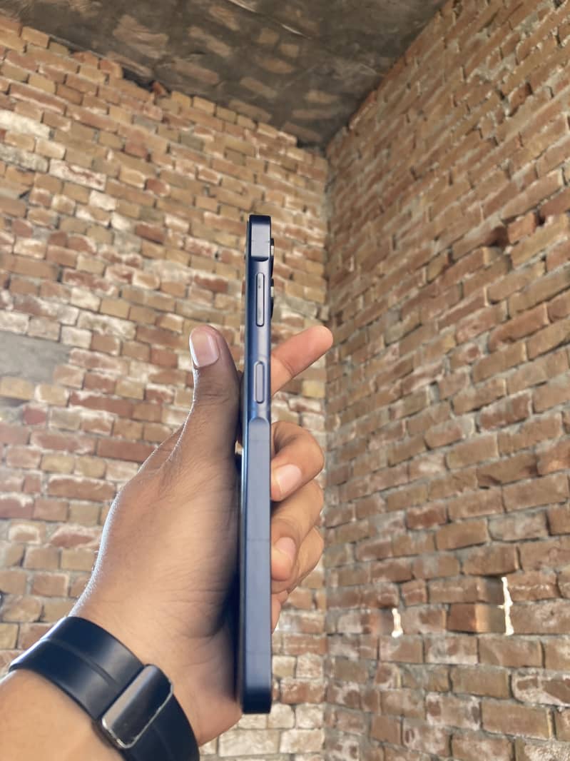 Samsung Mobile A06 4