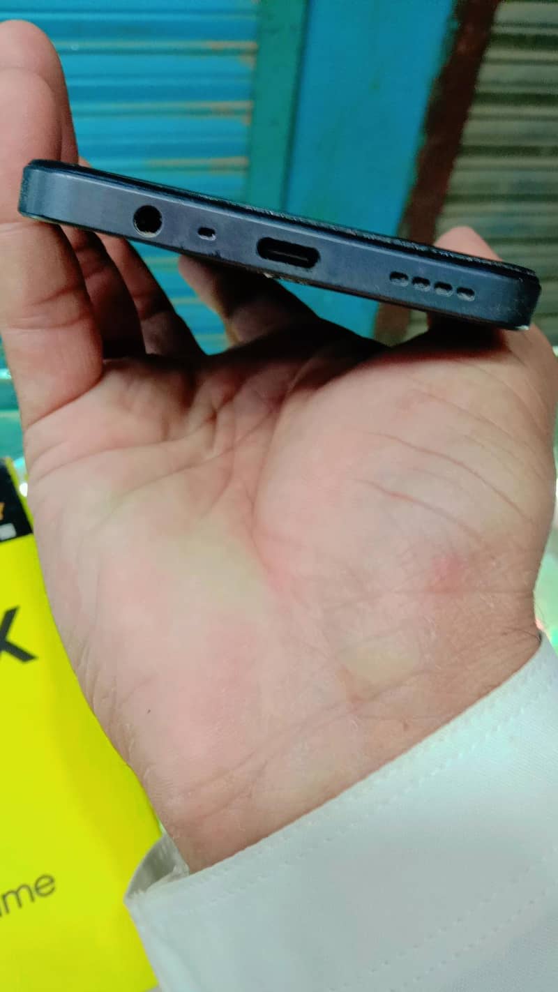 Realme 60x 4