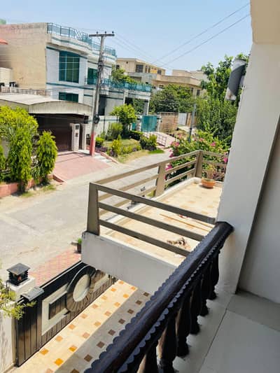 12 Marla 3 Bed Portion For Rent in Gulraiz Housing Scheme Rawalpindi 3