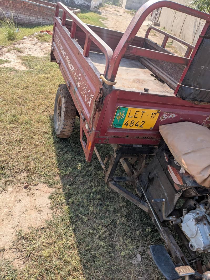 loader rickshaw red new 10