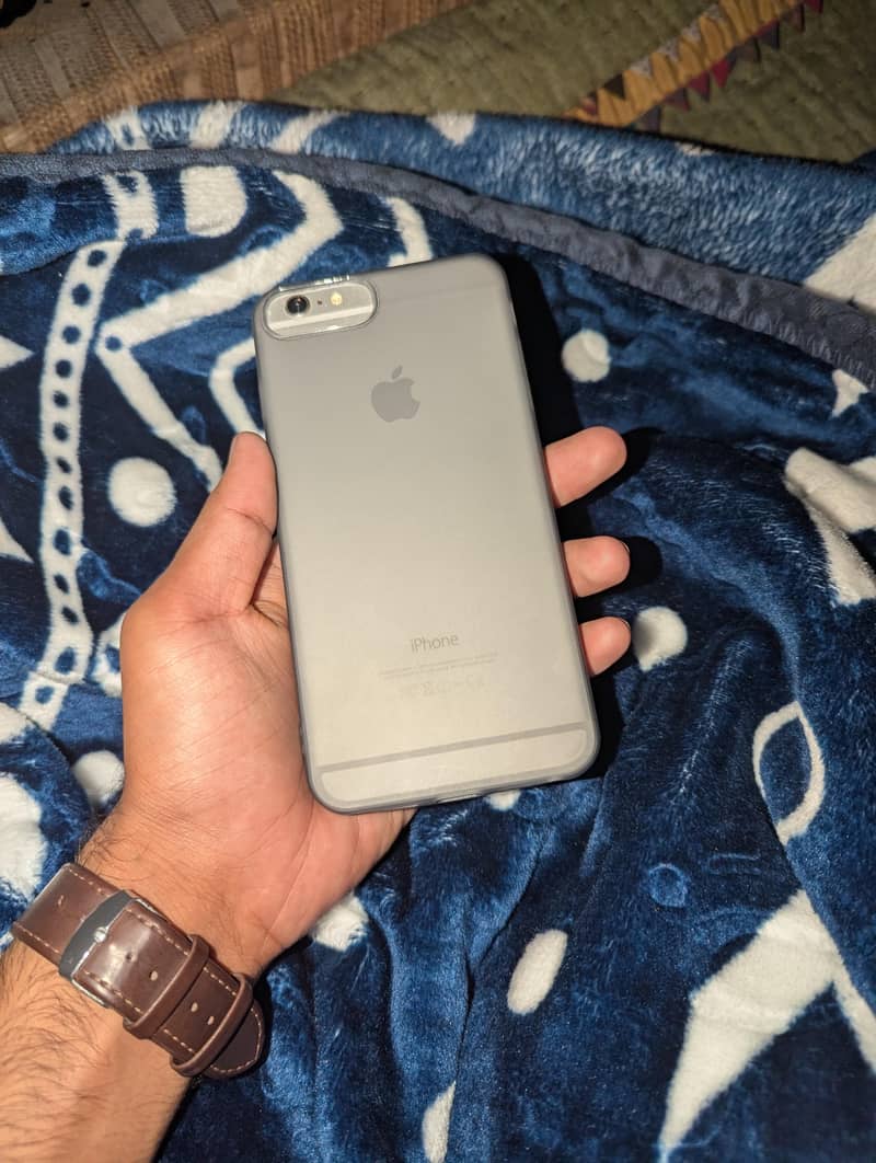 Apple iPhone 6 Plus 2