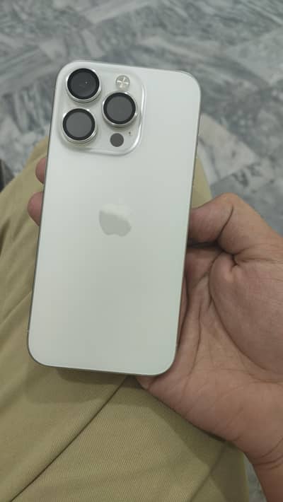 Apple iPhone 15 Pro
