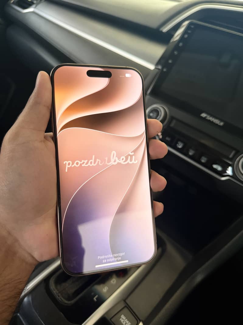 Apple iPhone 16 Pro Max 1