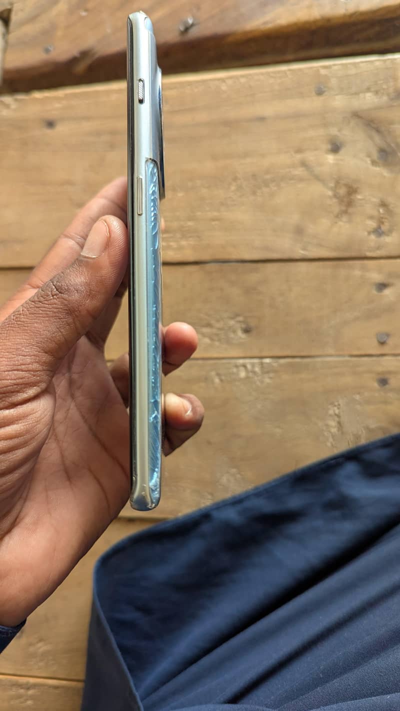 One Plus 11 4