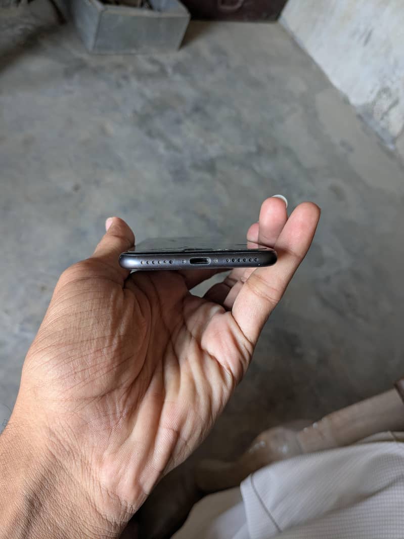 Apple iPhone 8 2