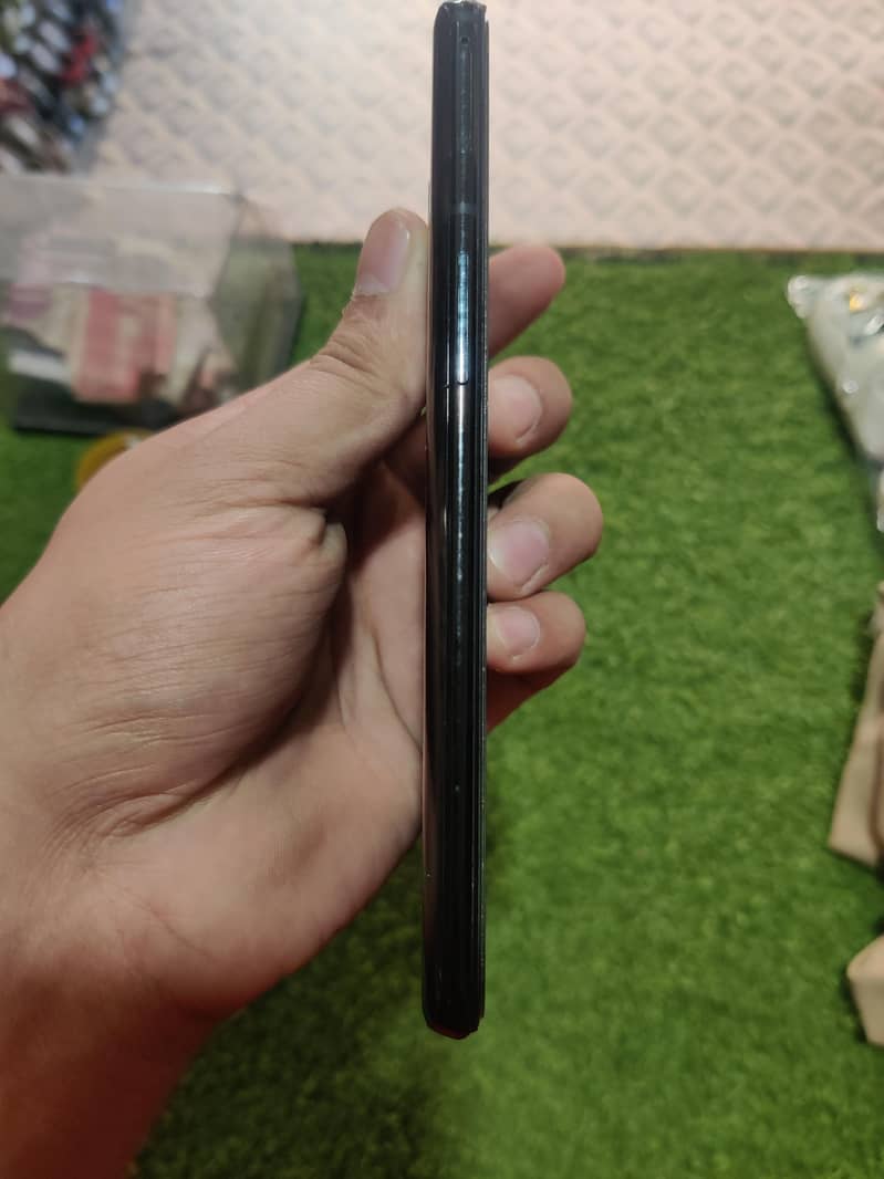One Plus 6T 4