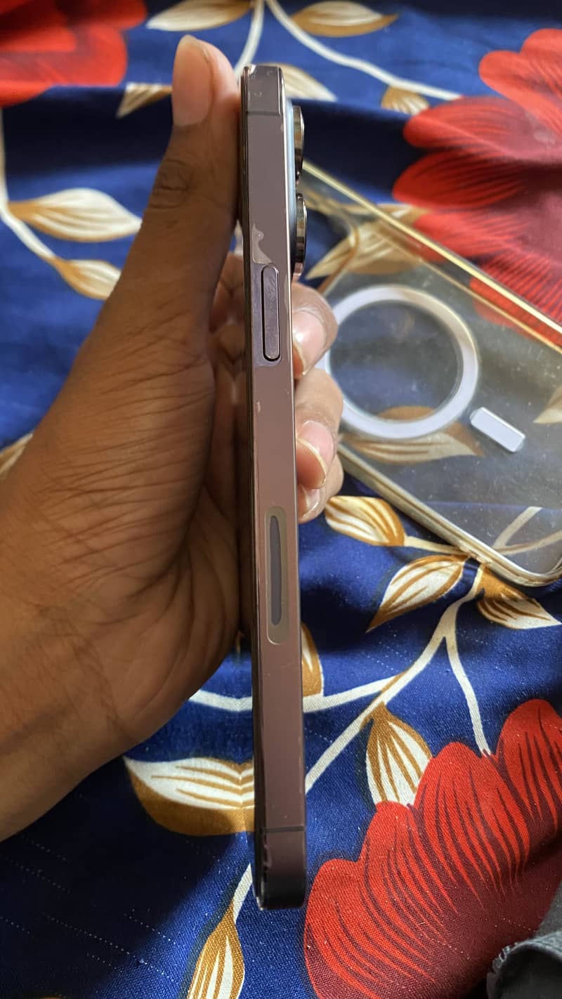 Apple iPhone 14 Pro Max 5