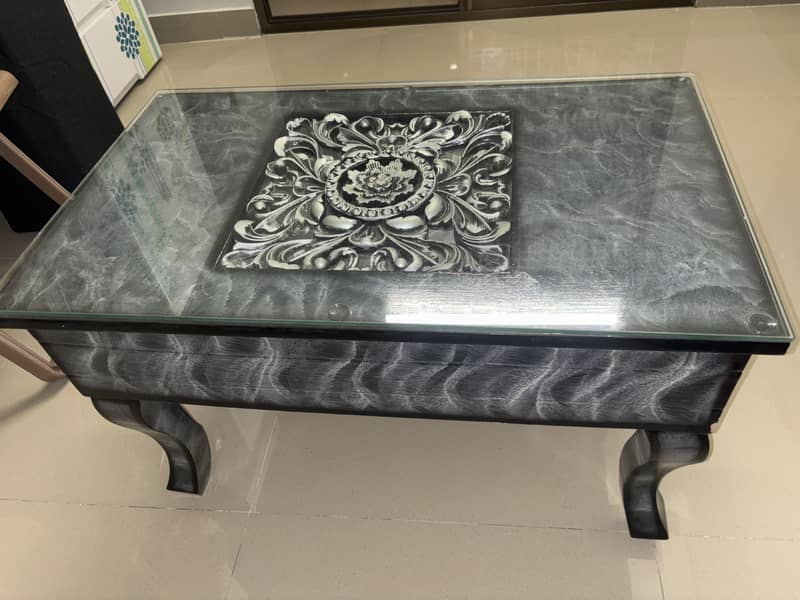 Center table 0