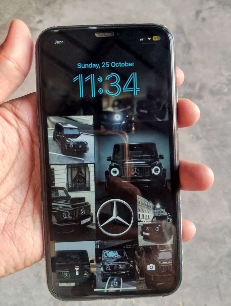 Apple iPhone XR 1