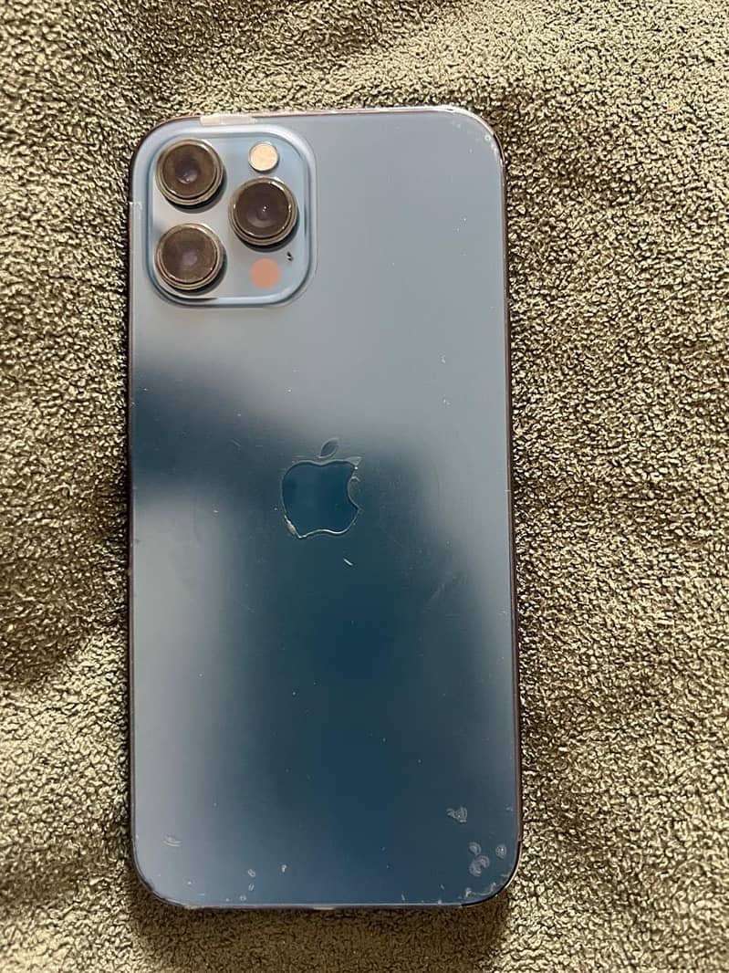 Apple iPhone 12 Pro Max 4