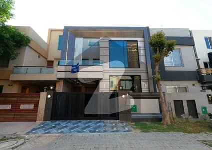 A Palatial Residence For Sale In Bahria Town - Rafi Block Lahore