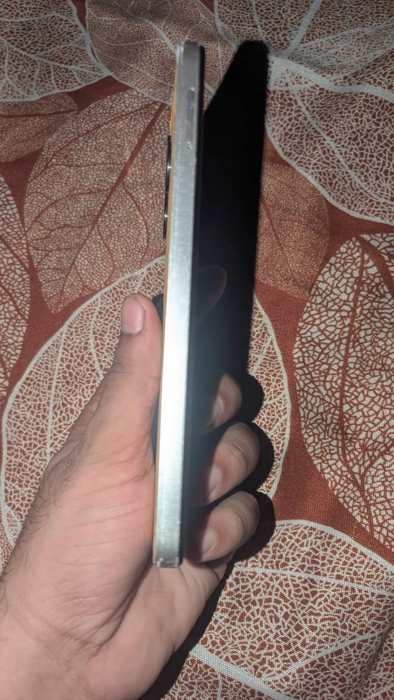 Tecno Spark 10 4