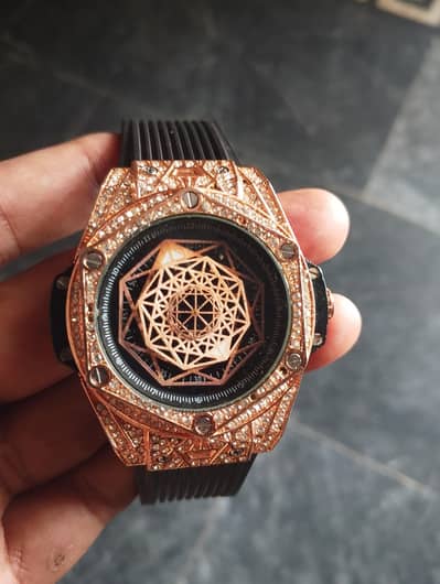 I'm selling hublot watch