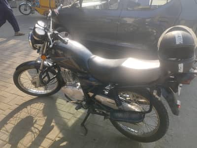 Suzuki GS 150SE (5 GEAR)