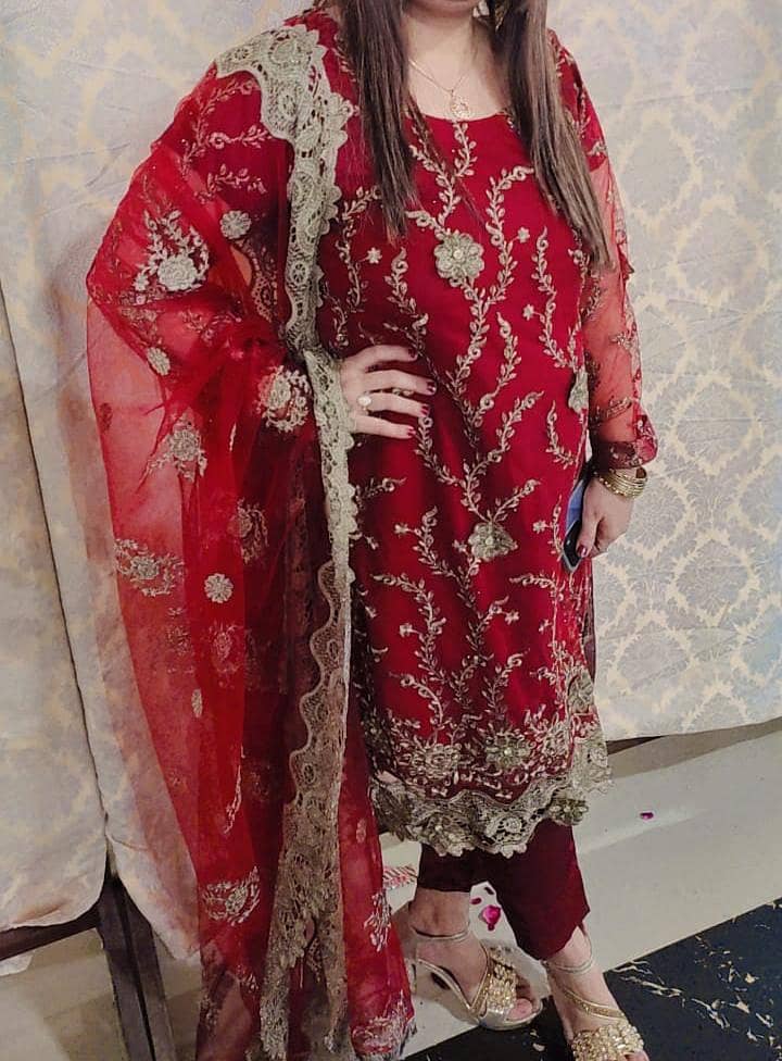 fancy dress 0