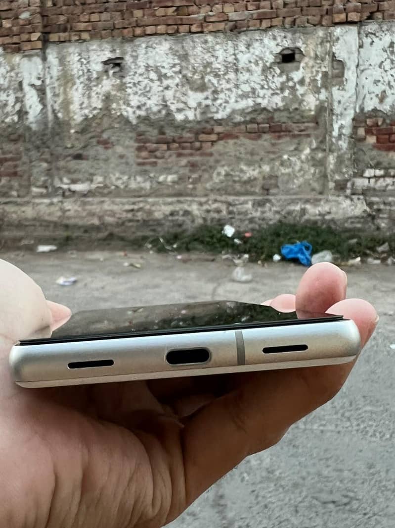 Google Pixel 7a 1