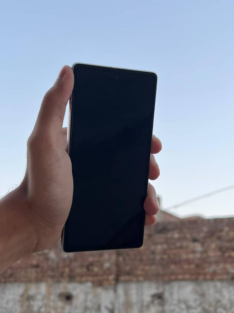 Google Pixel 7a 3