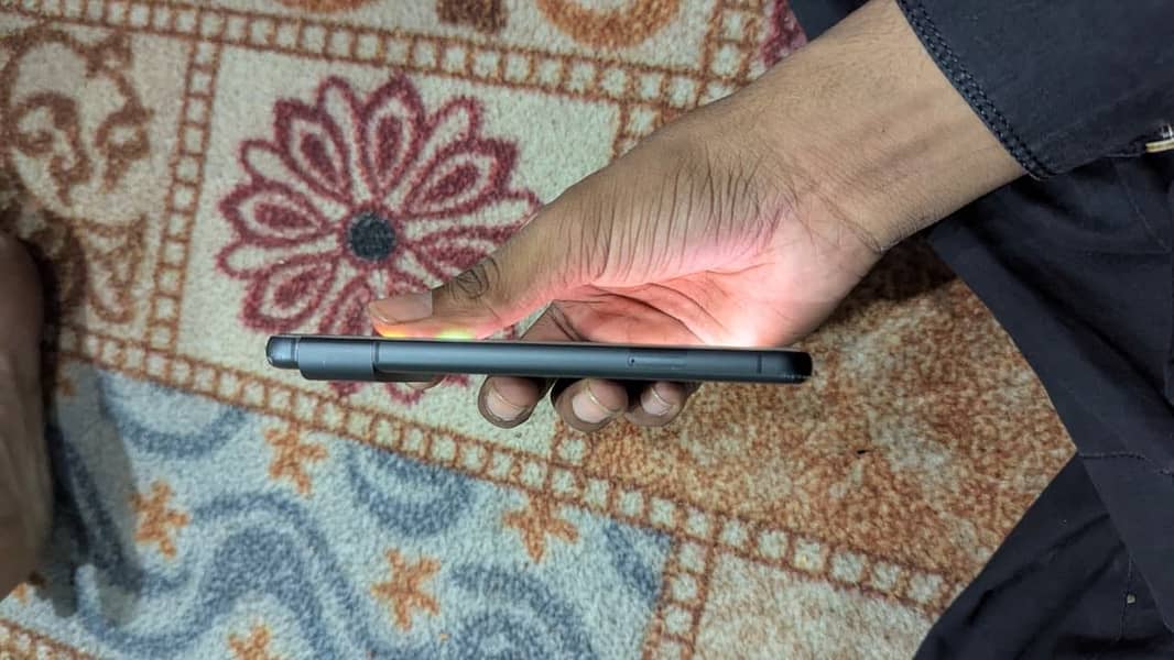 Google Pixel 8 3