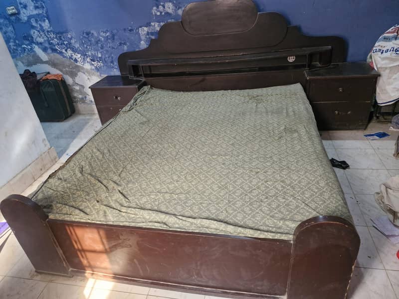 bed with dressing 3