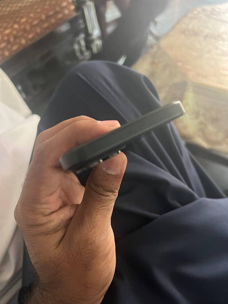 Apple iPhone 15 2