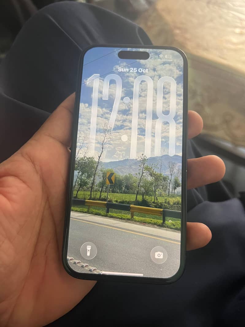 Apple iPhone 15 5