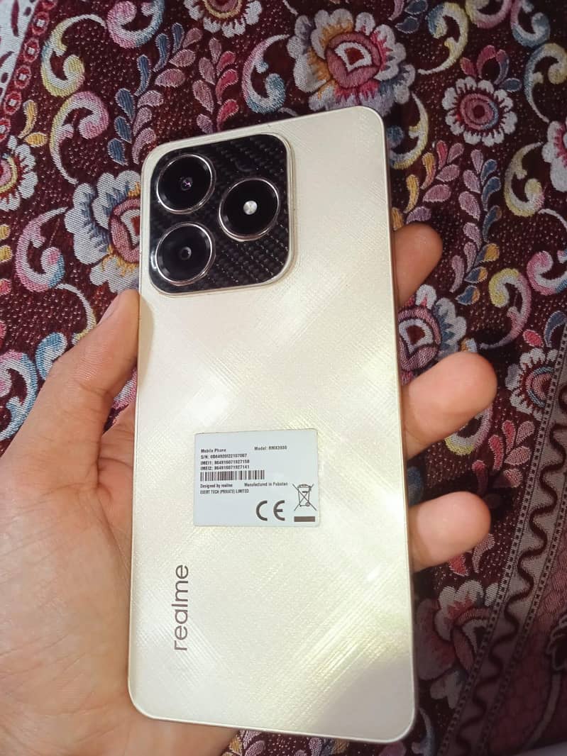 Realme C61 3