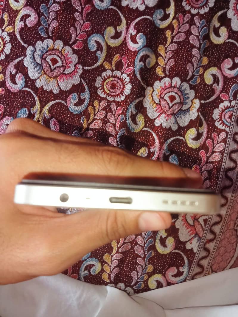 Realme C61 4