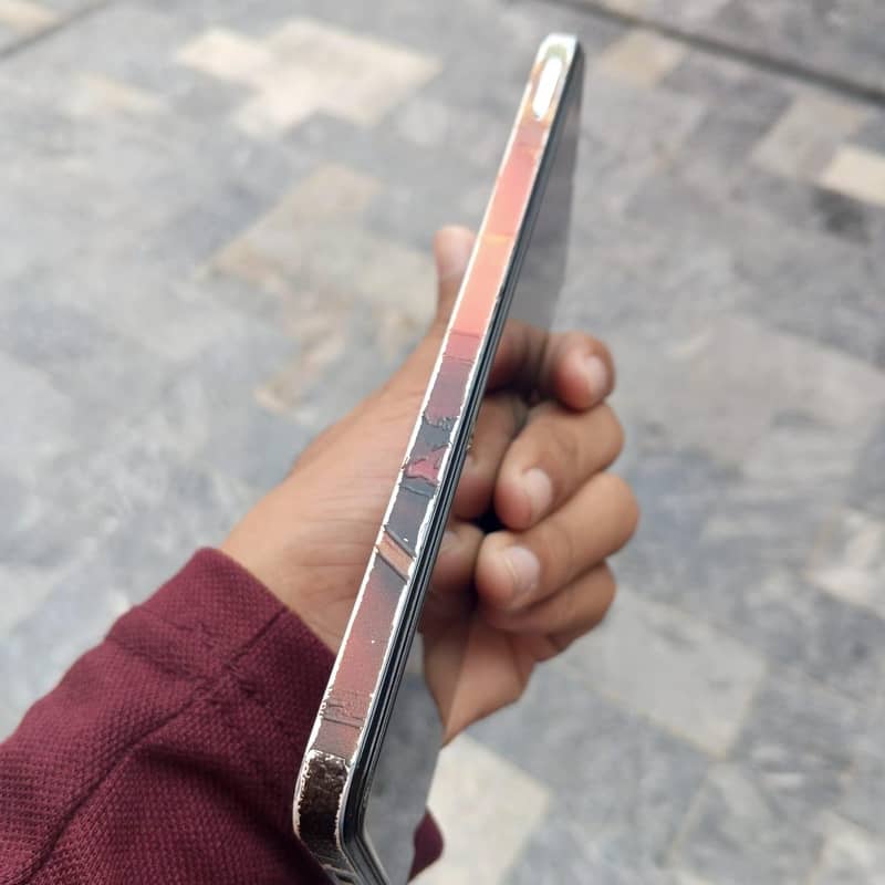 Realme Note 60x 2