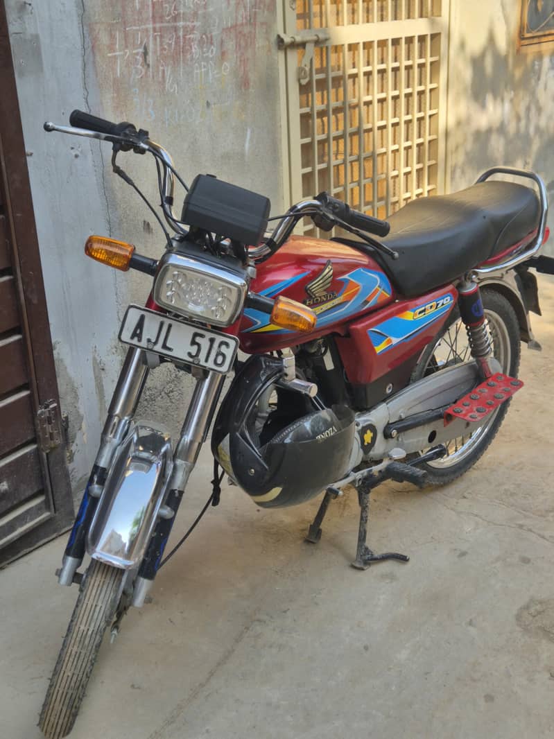 United 70cc 0