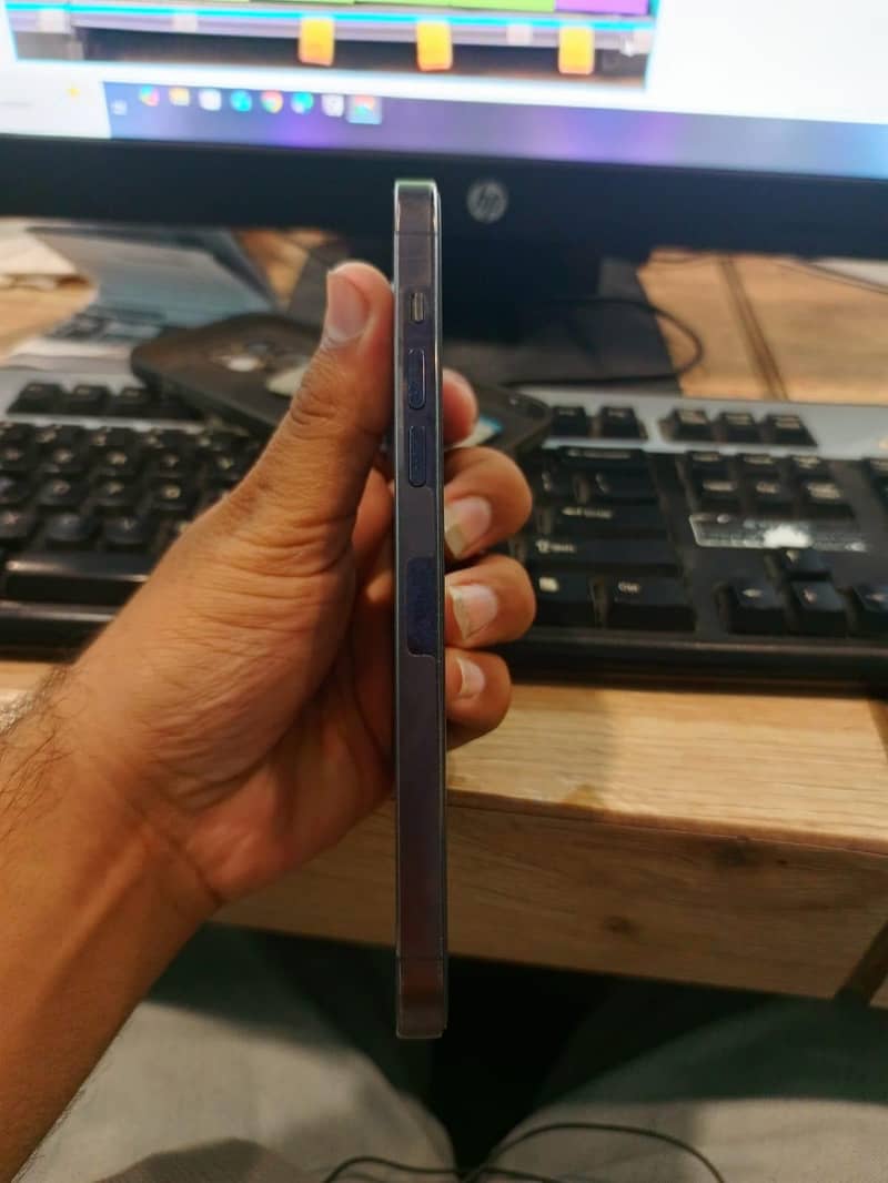 Apple iPhone 14 Pro Max 4