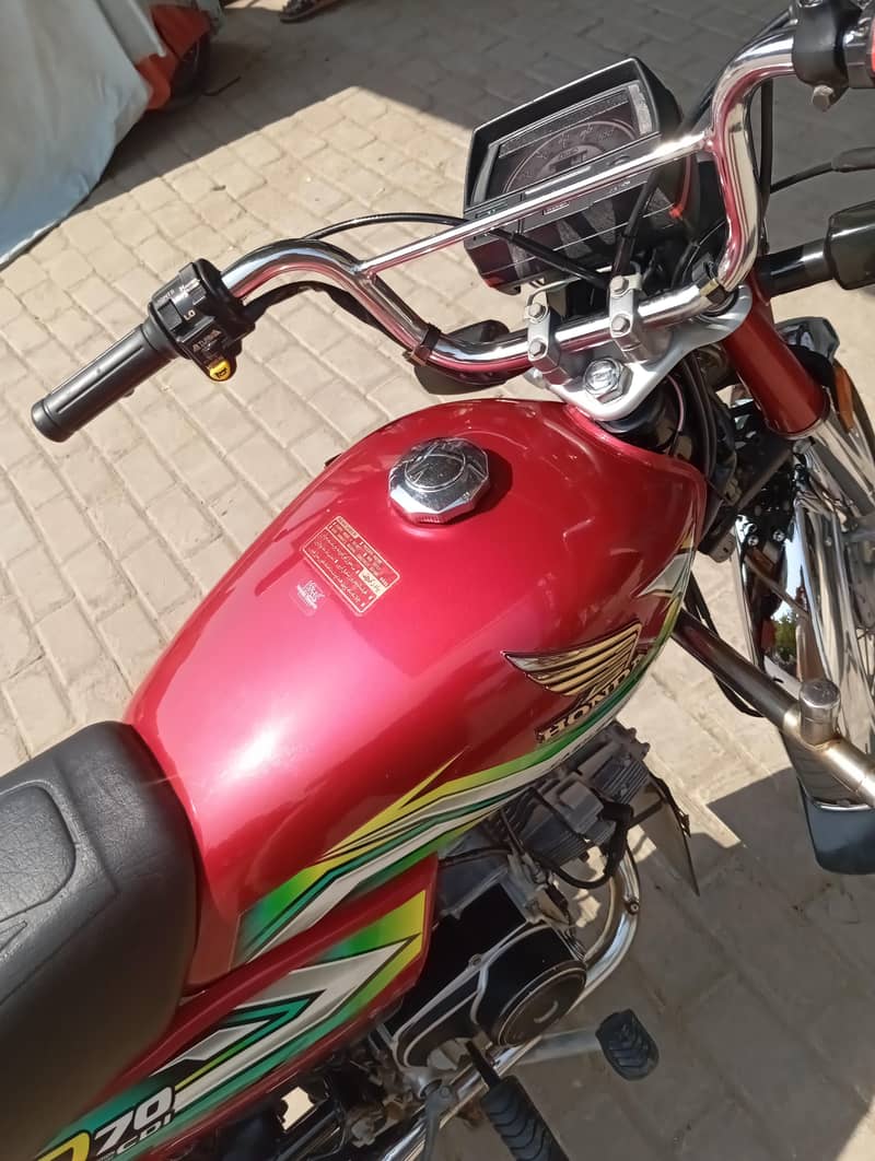 Honda CD 70 8