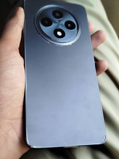 OPPO Reno 12f