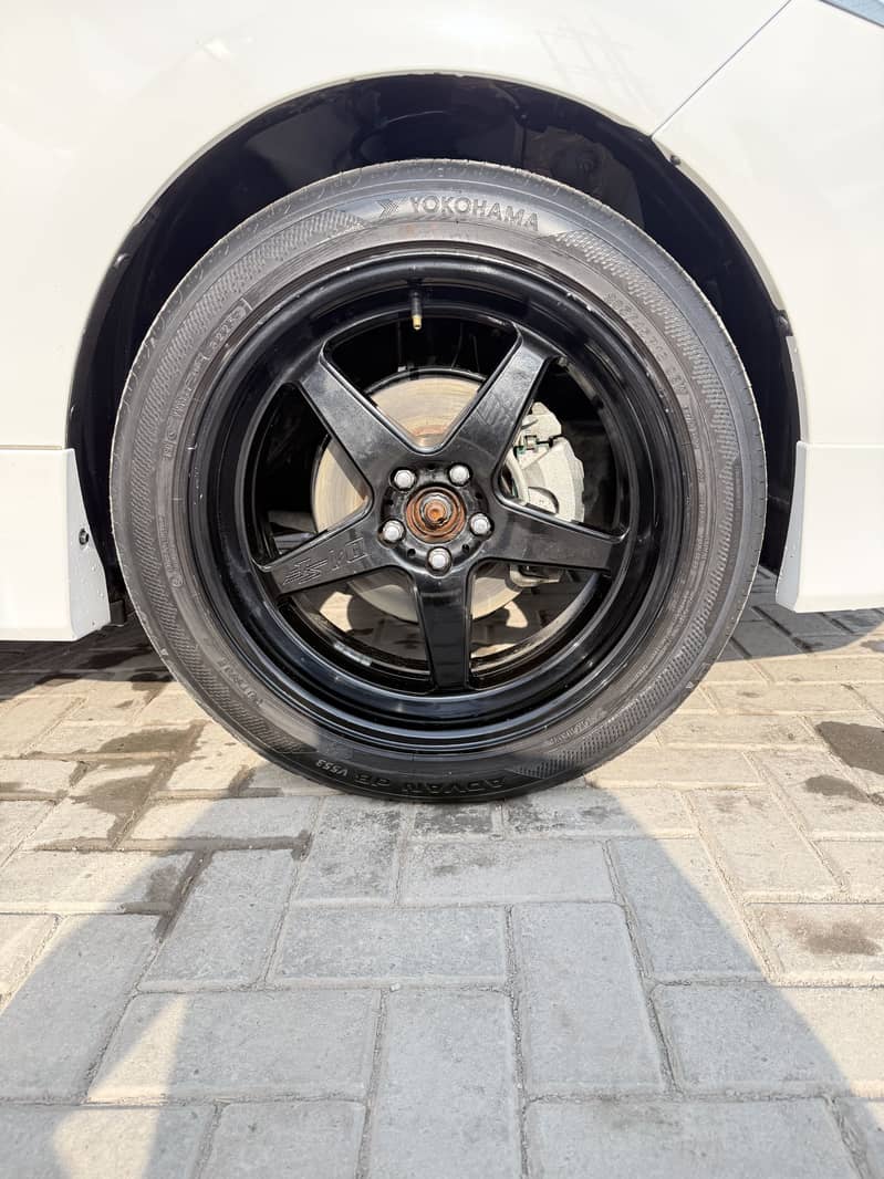 Yokohama tyre and wheels tyre’s d1-sf mileage 1100 km size 18 inch ...