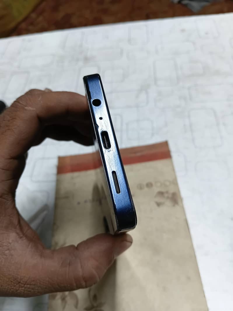 Samsung Mobile A06 1