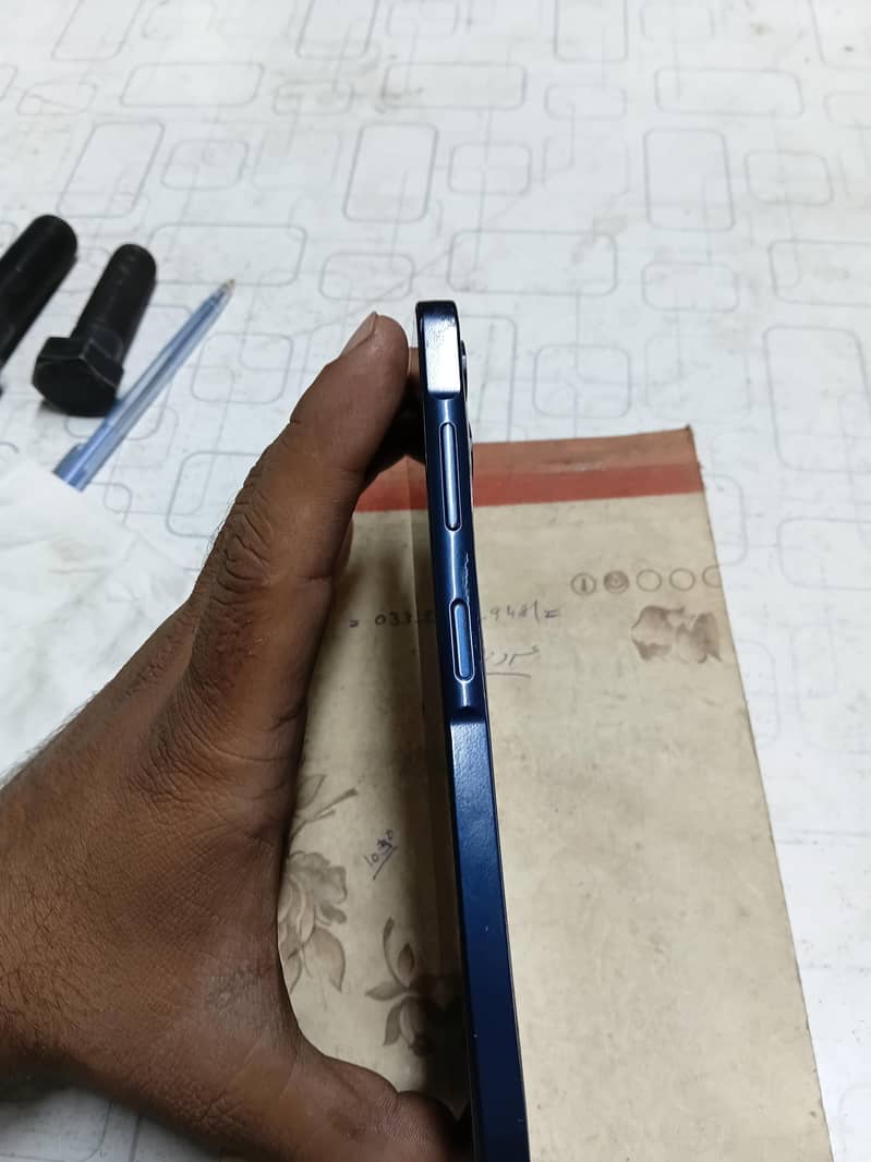 Samsung Mobile A06 3