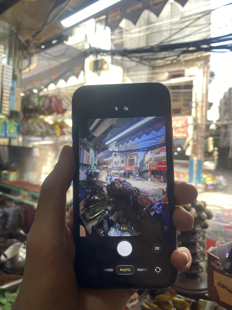 Apple iPhone 11 jv 9